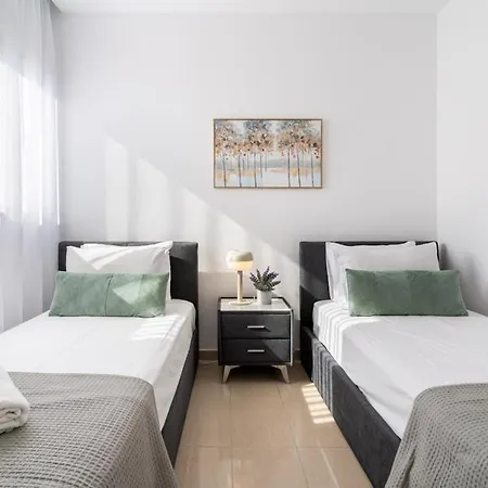 Appartement Averna - Breezy 2-br & Balcony In *