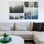 شقة Averna - Breezy 2-br & Balcony In *