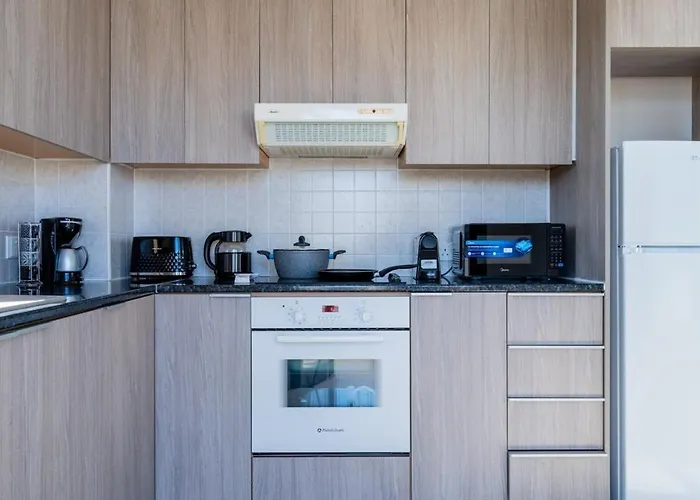 Apartament Averna - Breezy 2-br Apt&balcony In